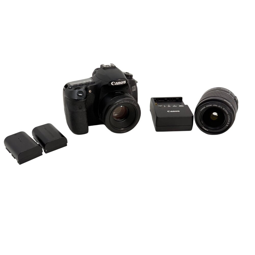 Canon EOS 60D 18.1MP Digital DSLR Camera - 2 Lenses - 3 Batteries - Tested/Works